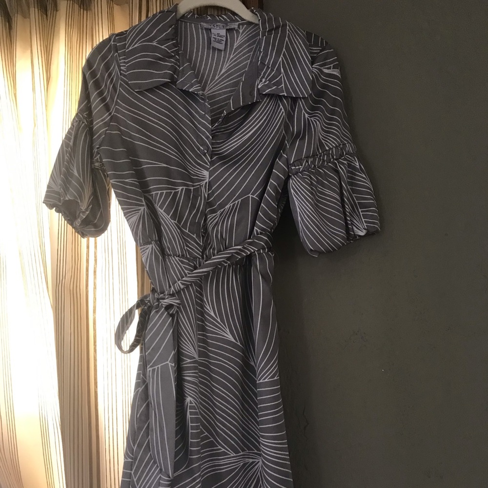 Dress by: Vertigo sz XS